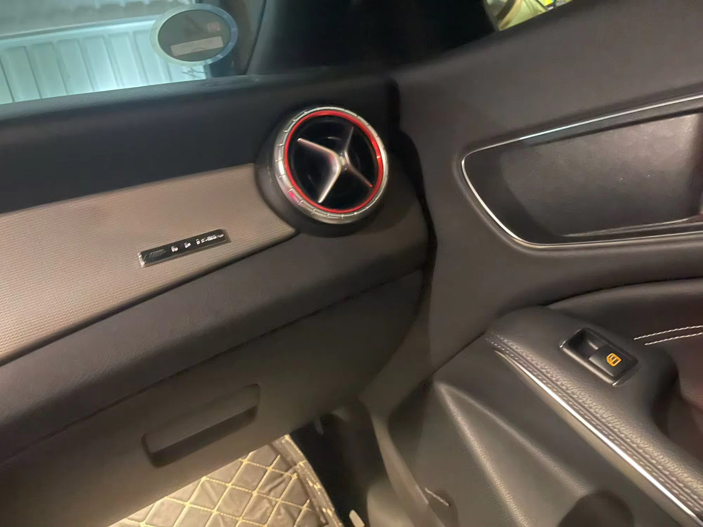 5x anneaux de ventilation rouge Mercedes A, B, CLA, GLA (13-18)