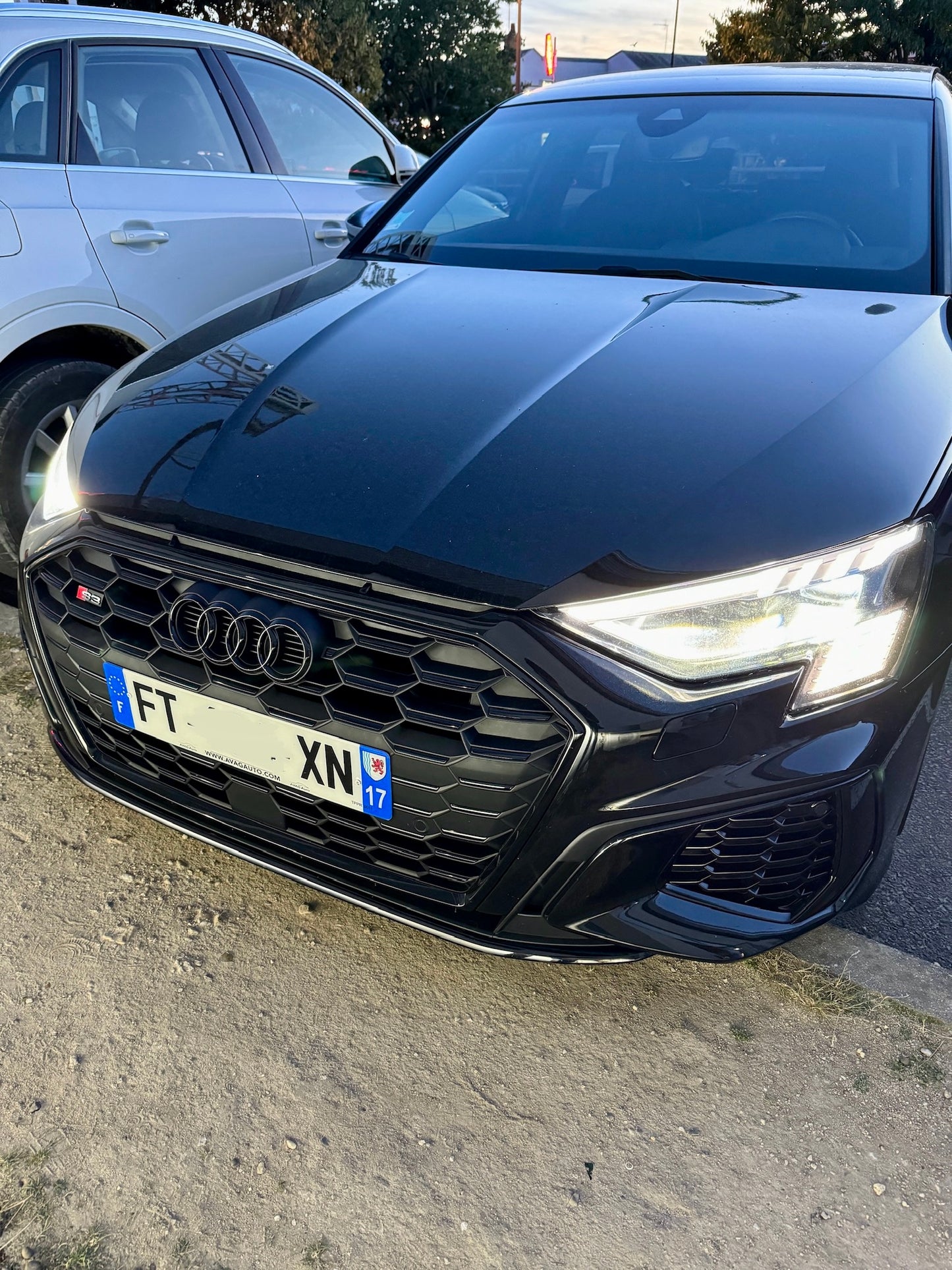 2x Logos Audi noir brillant Audi A3 8Y (2020+)
