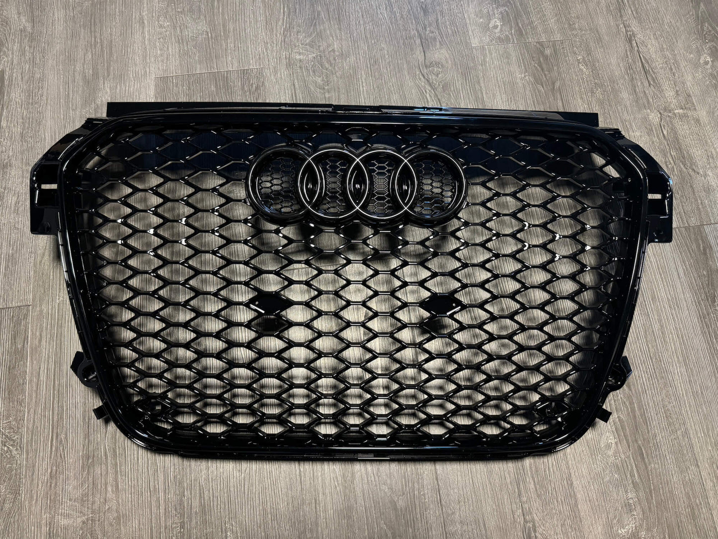 Calandre Audi A1 Look RS1 Noir brillant (10-14)