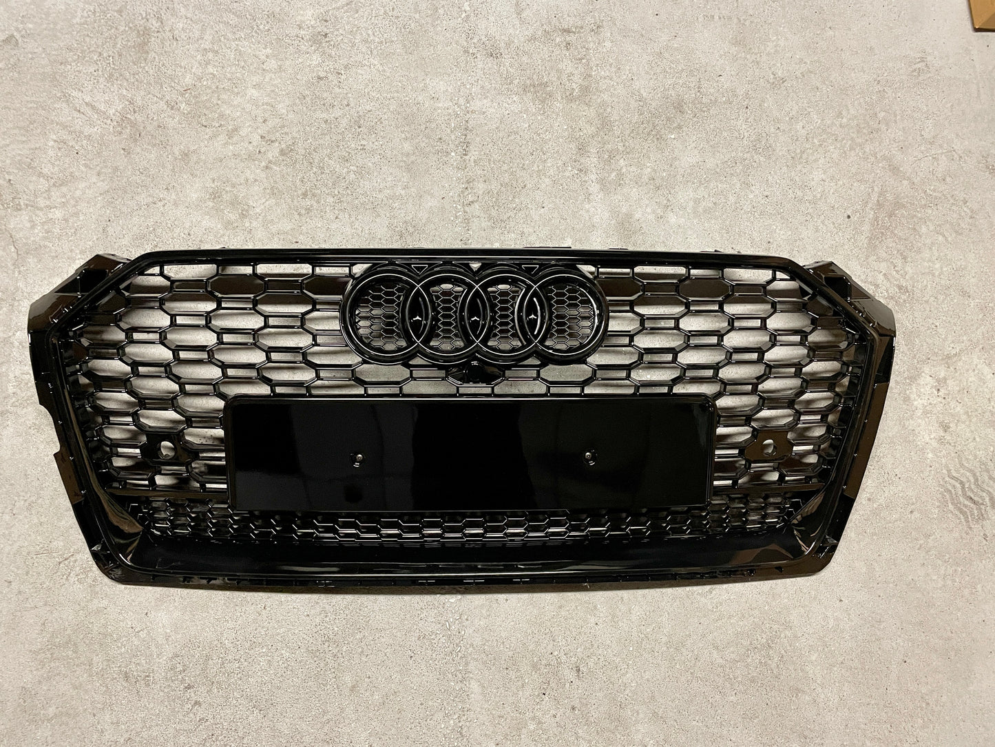 Calandre Noir brillant Audi A5 B9 (16-19) Look RS5