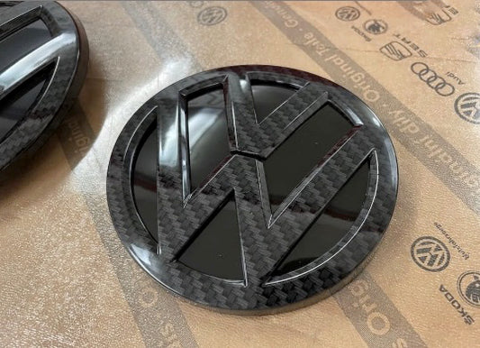 2x Logos Volkswagen Golf VII 7.5 Facelift Carbone 17+