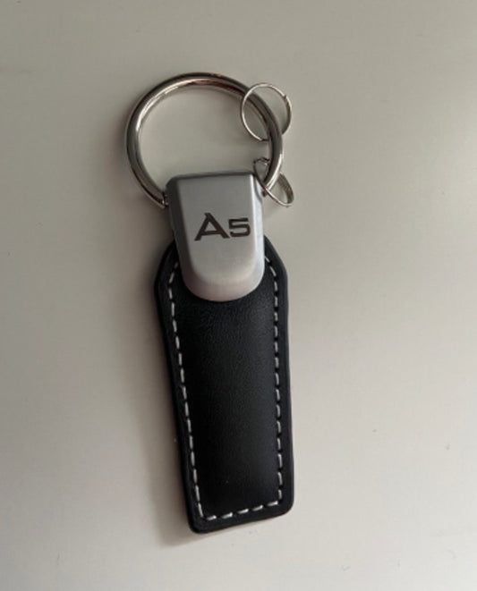 Porte clef en cuir Audi A5