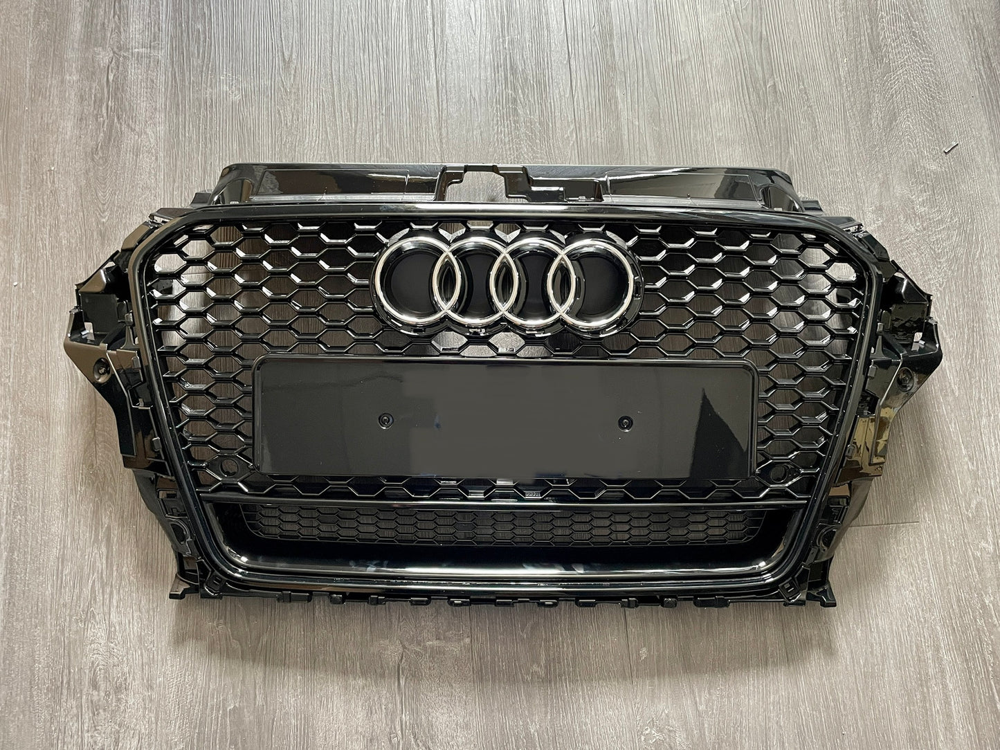 Calandre Look RS3 pour Audi A3 8V Black de 2012 à 2016