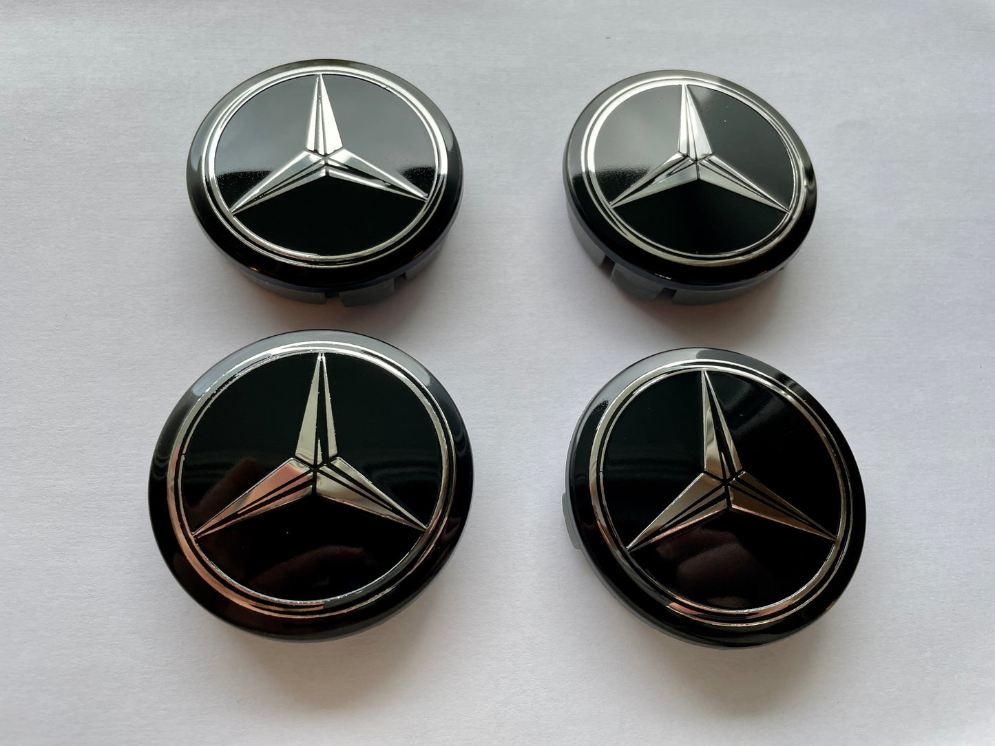 4x Centres de Roues Mercedes noir & gris 60mm