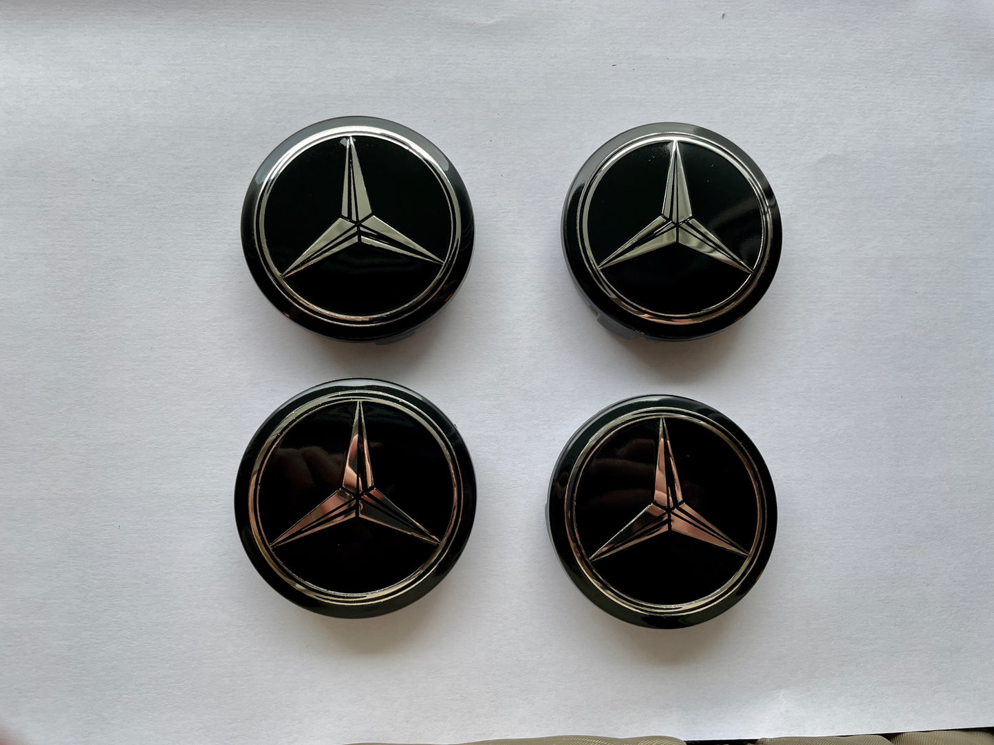 4x Centres de Roues Mercedes noir & gris 60mm