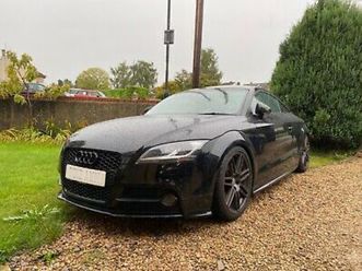 Logo de calandre Audi TT 249mm ou 263mm noir brillant