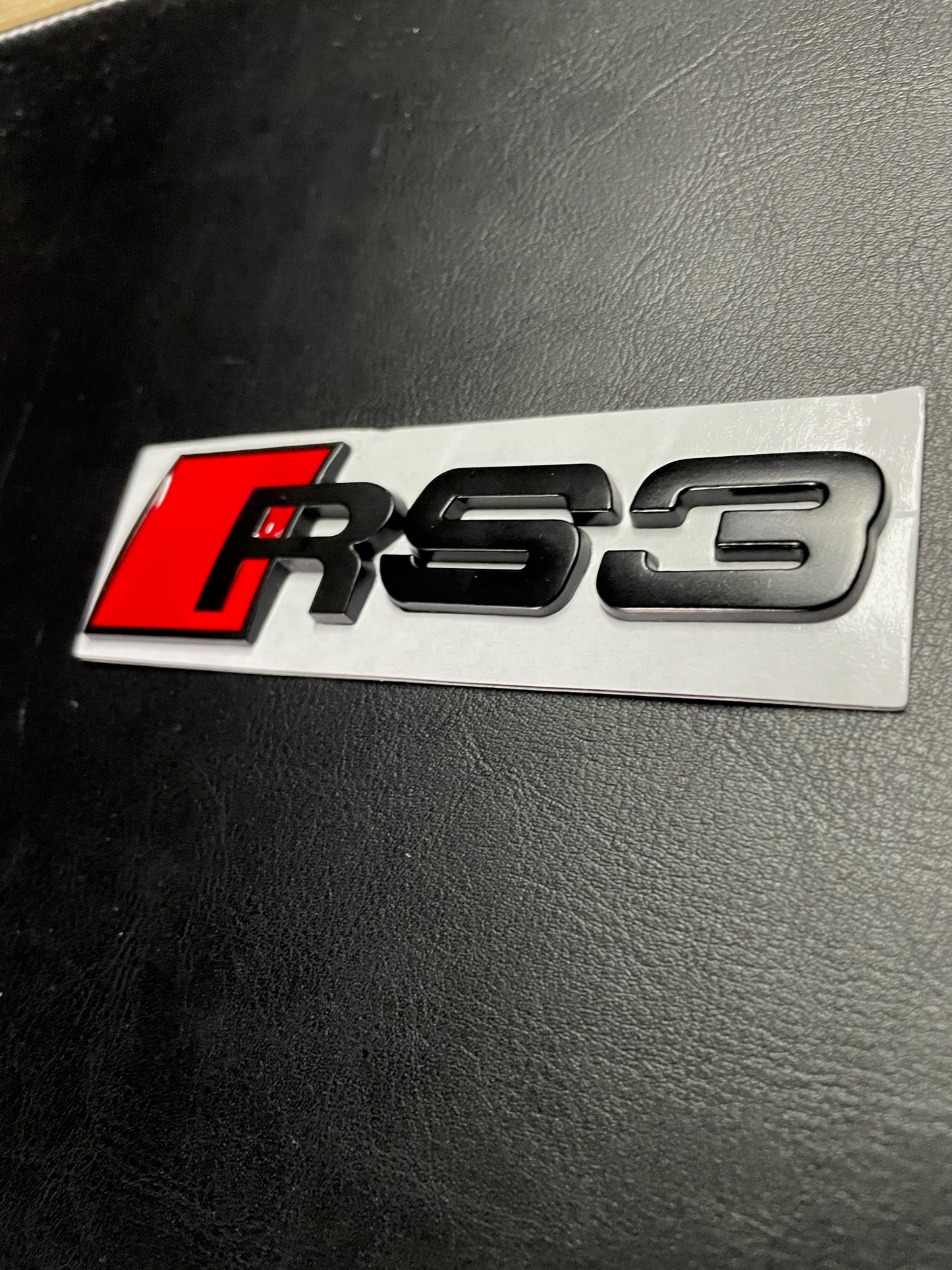 Logo de coffre Audi RS3 noir