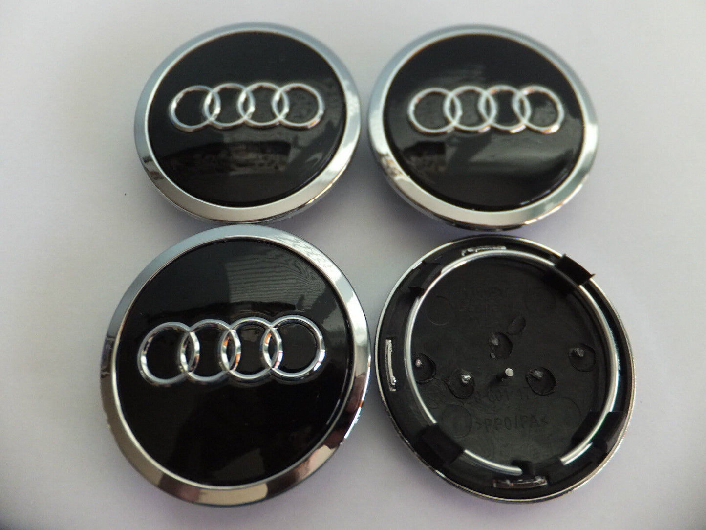 4x Centres de Roues Audi Noir 68mm