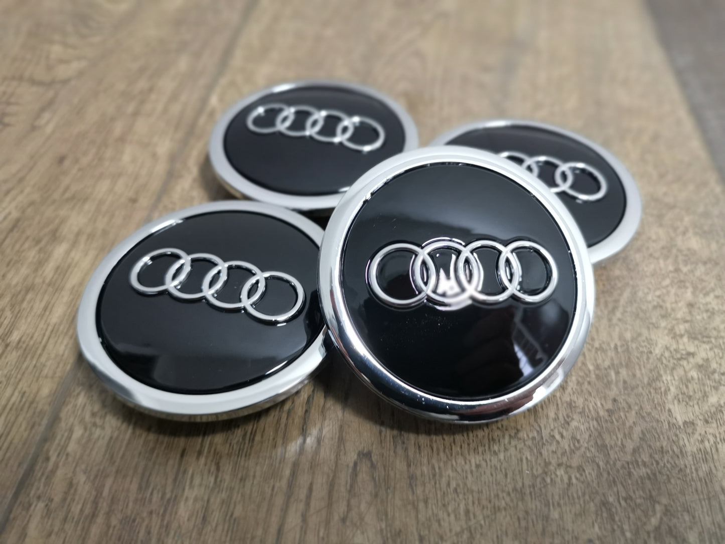 4x Centres de Roues Audi Noir 68mm